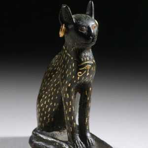 मिस्र के बिल्ली भगवान का नाम क्या है?